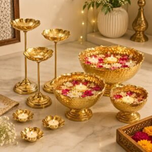 Brass Industry Taj Bowl Hammered Urli Candle Stand with Floating Diya, 9 Pieces Combo, Iron, Silver & Gold Diya Vase Set for Wedding, Party, Home Decoration (Taj Urli Set of 9)